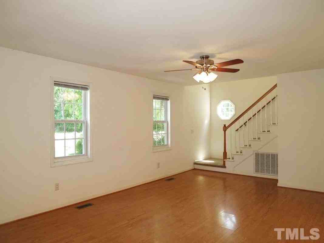 303 West Poplar Avenue #A - Photo 3 of 14