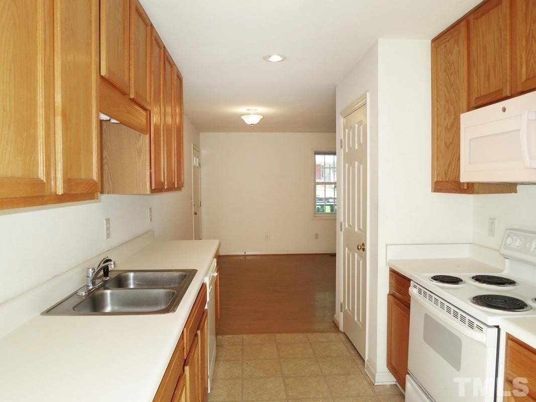 303 West Poplar Avenue #A - Photo 6 of 14