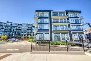 featured image of 2501 Saw Whet Boulevard