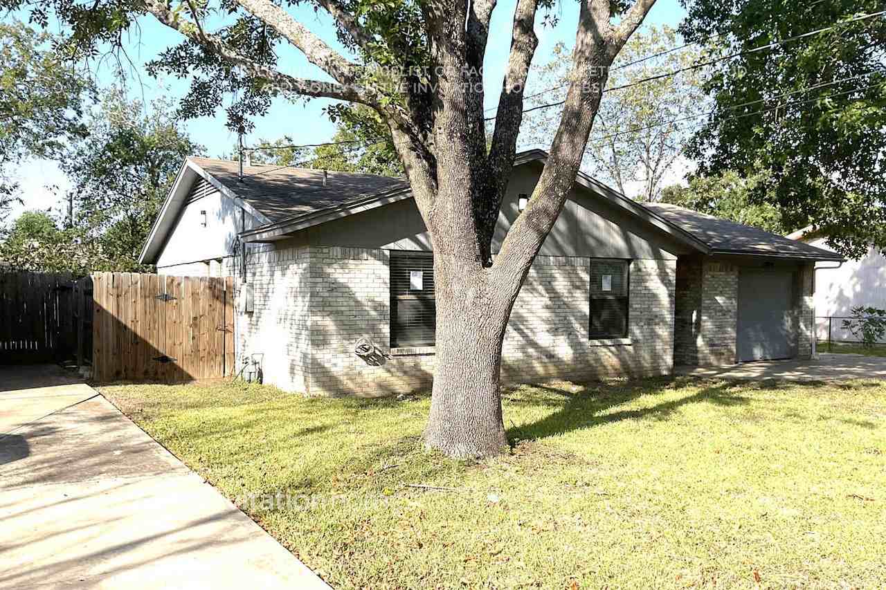 2208 Winchester Drive - Photo 2 of 17