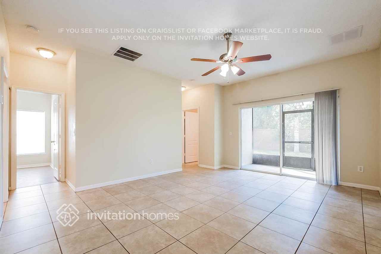 4301 Waterside Pointe Cir - Photo 3 of 17