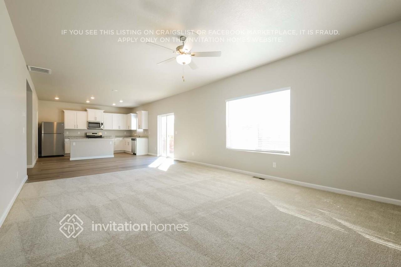 1057 Long Meadows Street - Photo 5 of 18