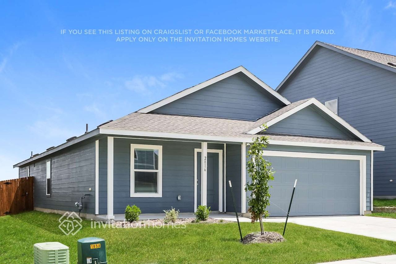 2816 Tennessee Walker Way - Photo 3 of 18