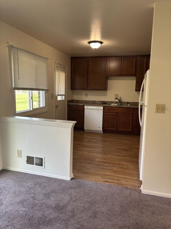 1823 1st Avenue - Photo 6 of 17