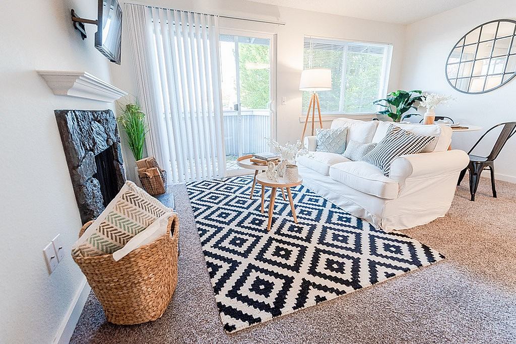 The Lakes - Photo 4 of 24