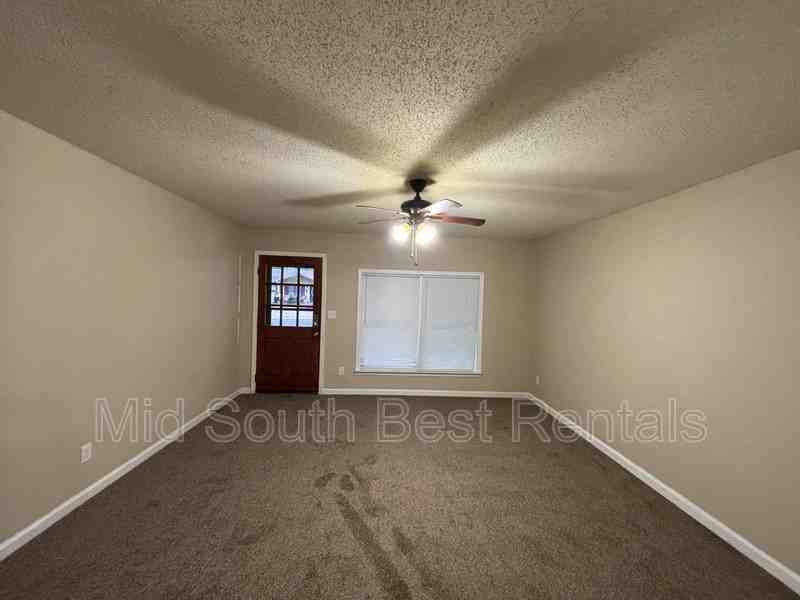 4024 Pine Cone Dr - Photo 2 of 11