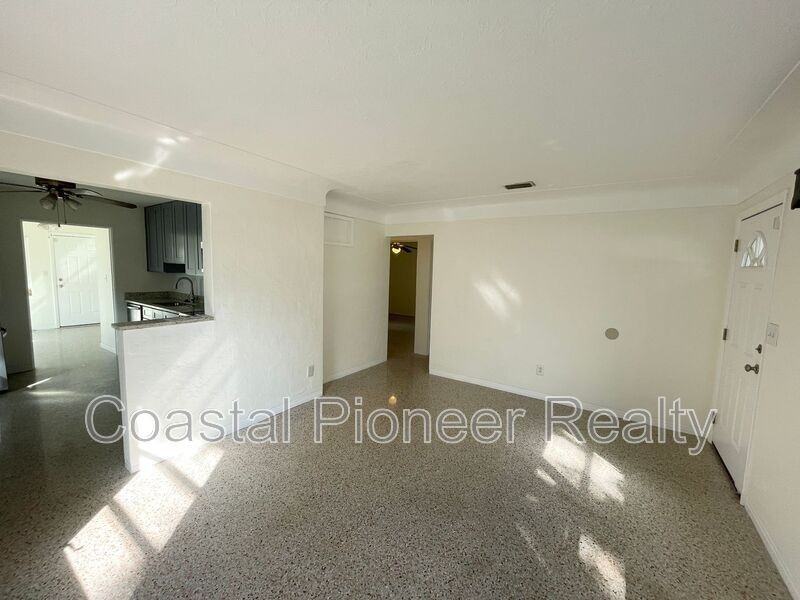 1711 31st Street South - Photo 6 of 22