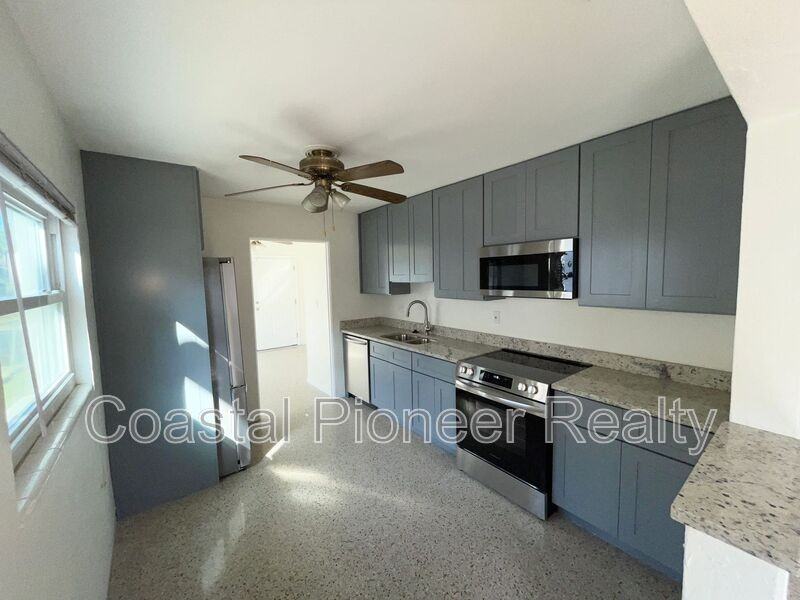 1711 31st Street South - Photo 7 of 22