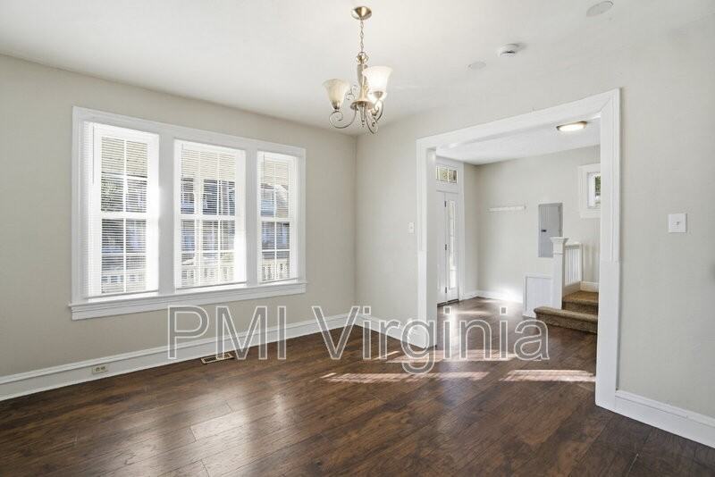 630 W 36th St - Photo 6 of 38