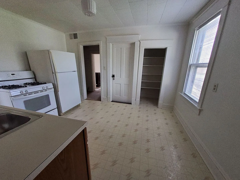 314 W 19th Ave - Photo 3 of 8