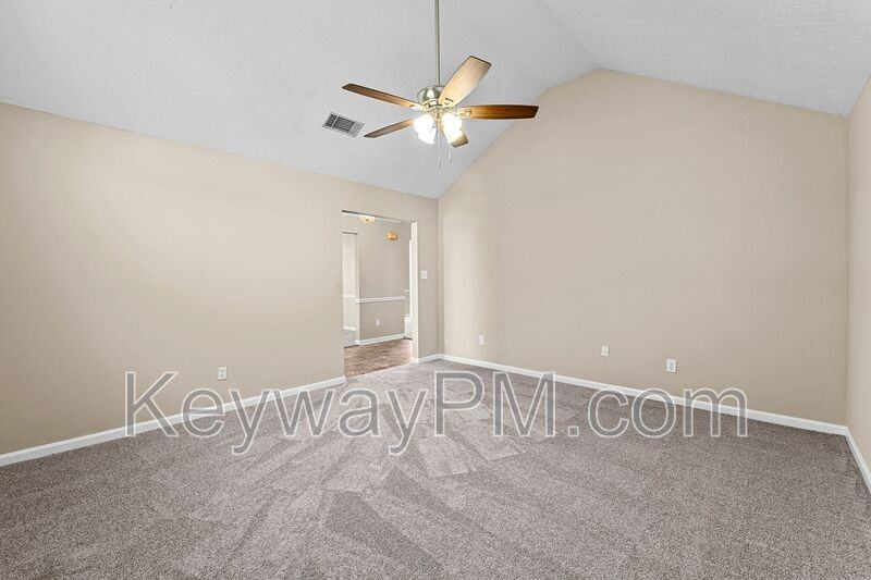 314 Taylor Circle - Photo 6 of 29