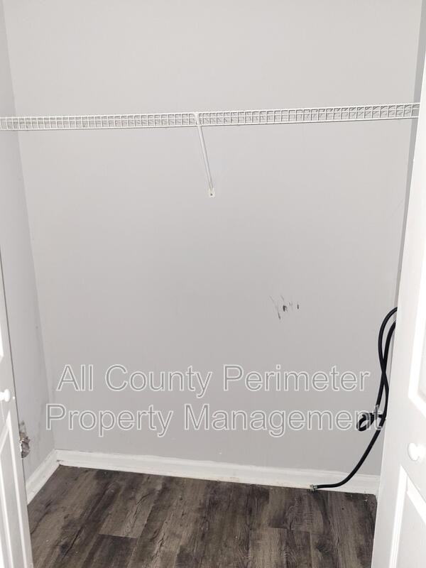 7620 Creekside Ln - Photo 7 of 16