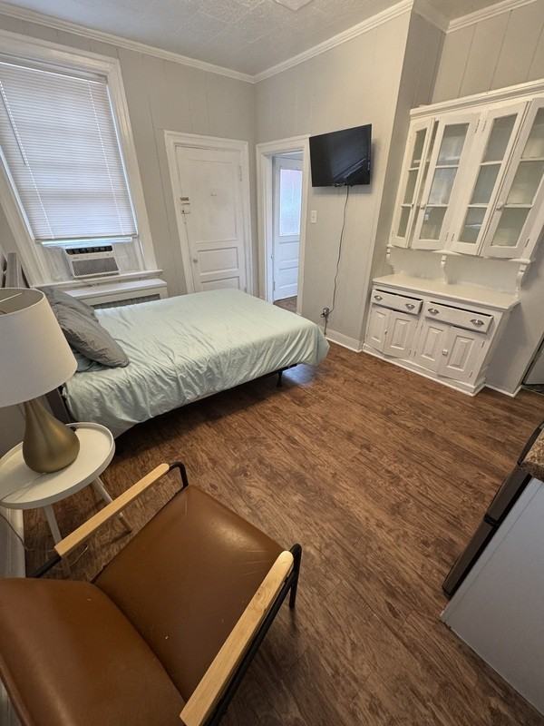 712 N Arthur Ashe Blvd #D - Photo 4 of 4