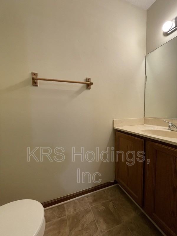 208 Susan Constant Drive - Photo 7 of 14