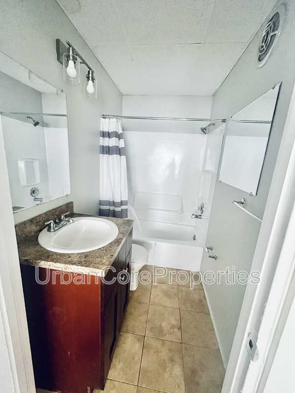 216 5th Ave N #303 - Photo 2 of 5