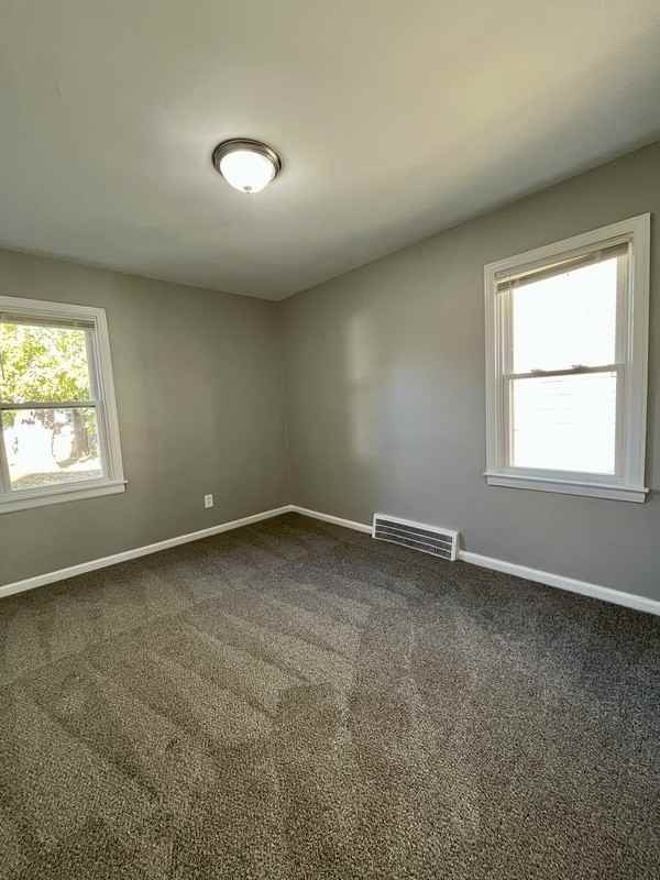 2112 Euclid Street - Photo 6 of 14