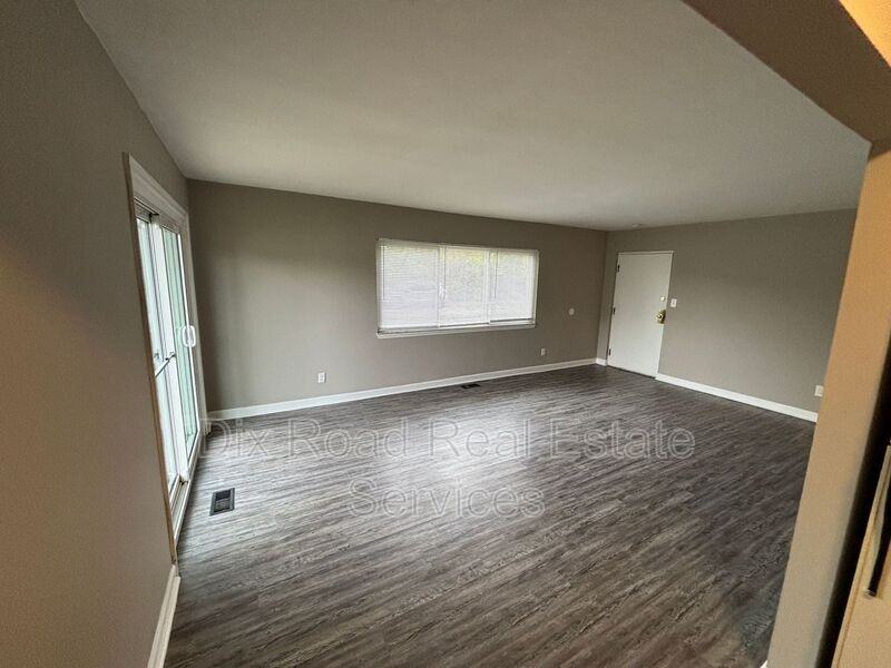 417 Sycamore Rd #A2 - Photo 5 of 15