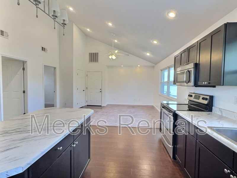 133 Hedrick Rd #12 - Photo 5 of 9