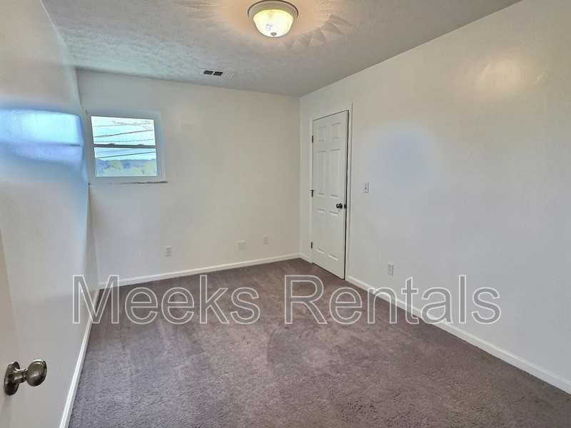 133 Hedrick Rd #12 - Photo 7 of 9