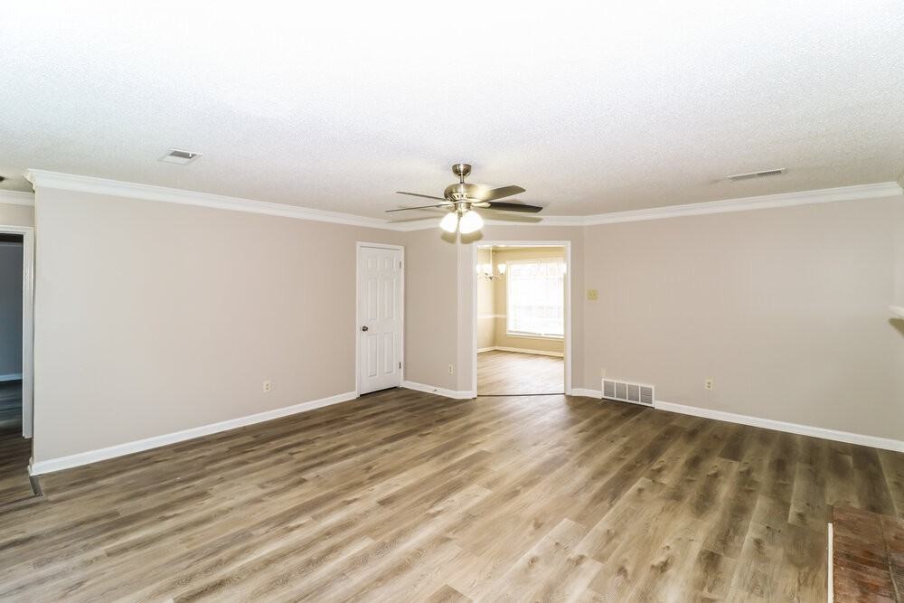 329 Locust Grove Drive - Photo 6 of 17