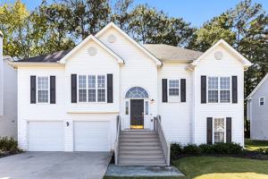 featured image of 130 Harbour Lake Dr