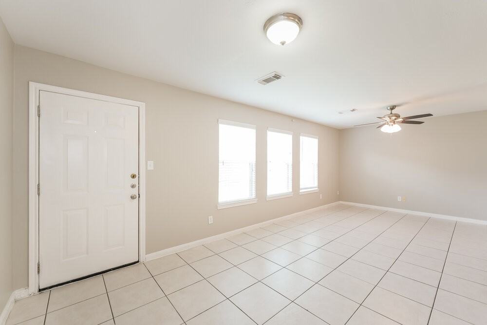 4955 North Cancun Drive - Photo 5 of 17