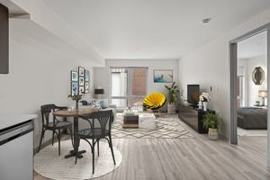 featured image of 1111 E Union St