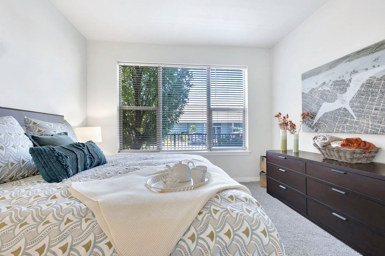 Monaco Row - Photo 6 of 47