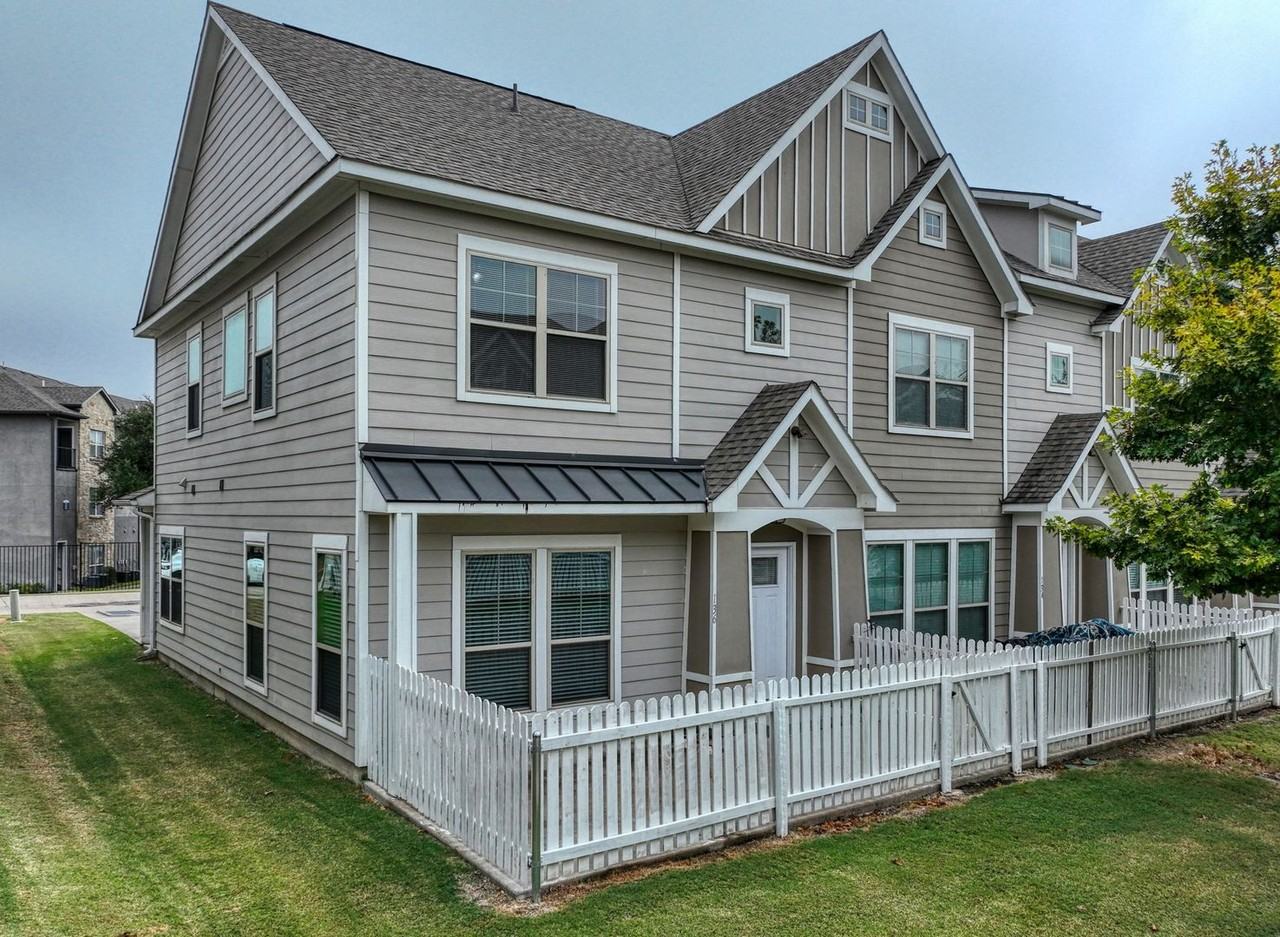 101-155 E Maple Ridge Ct - Photo 2 of 18