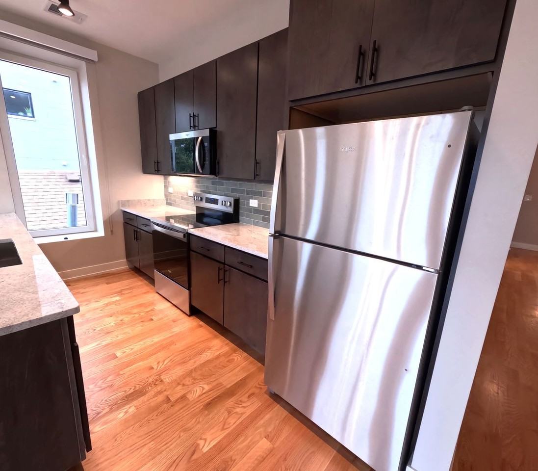 2100 W 18th Place - Photo 3 of 50