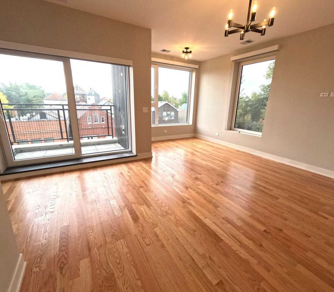 2100 W 18th Place - Photo 4 of 50