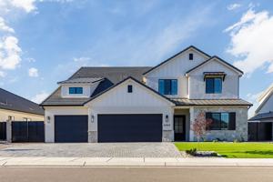 featured image of 2893 E Yavin Way