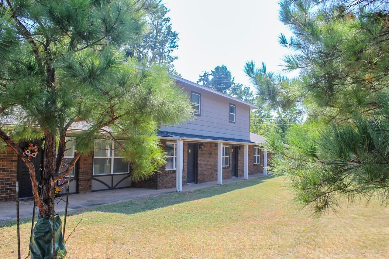 Chalet Apartments - Photo 2 of 7