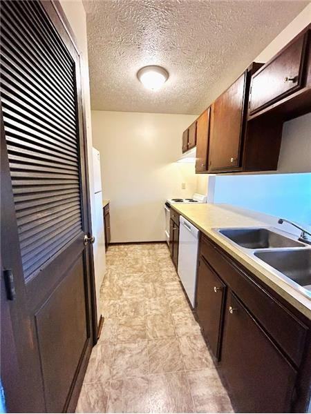 623 Lovers Ln #B5 - Photo 3 of 9