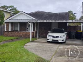 featured image of 807 Bowden St