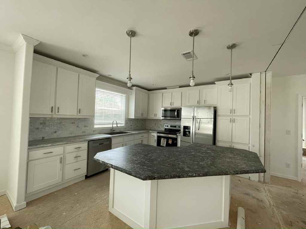 2914 Stallion Ct - Photo 5 of 36