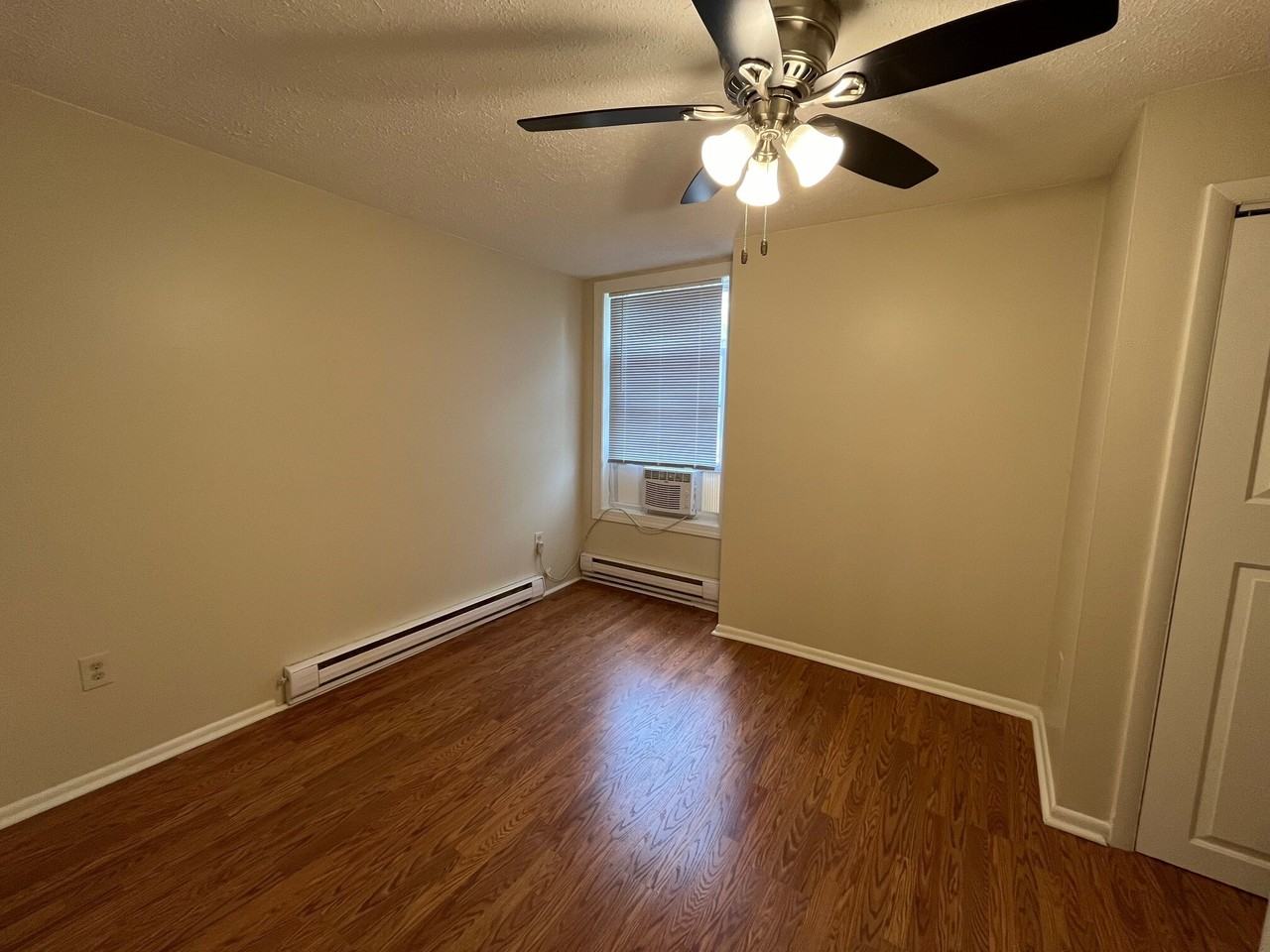 Thomas 6814 - Photo 5 of 13