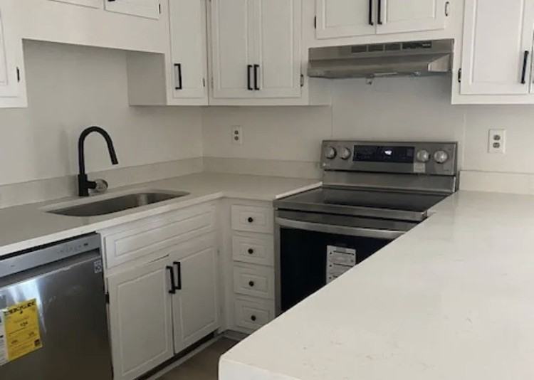 3714 Penny Street Southwest - Photo 4 of 9