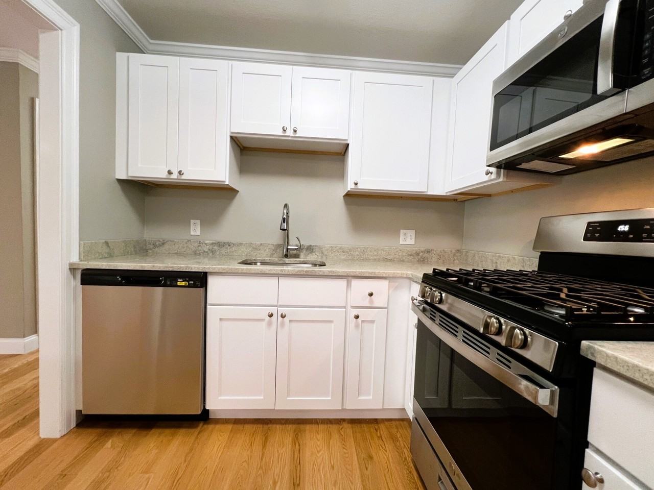 Lantern House - Photo 4 of 36