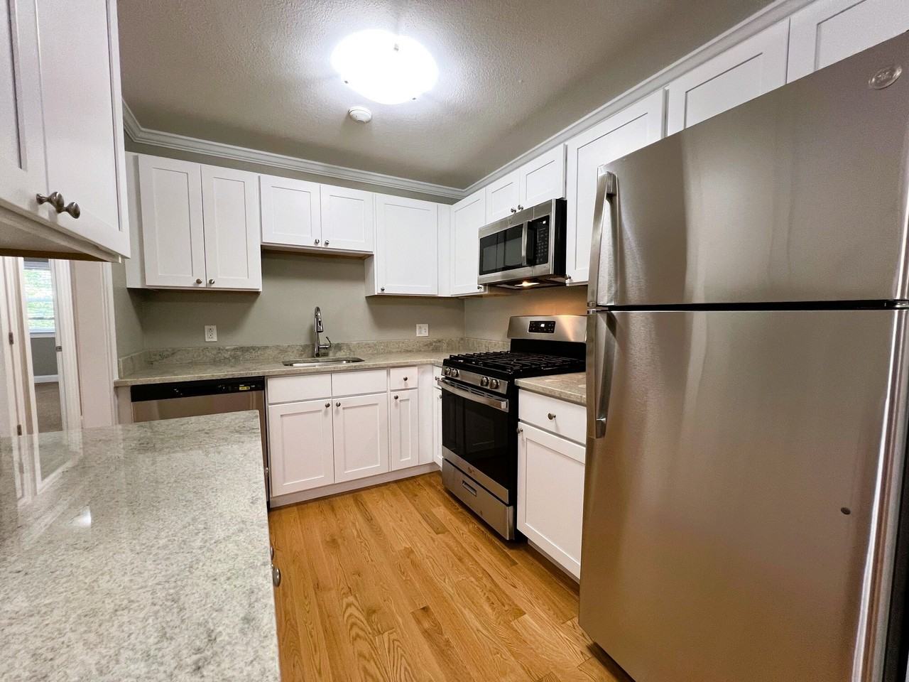 Lantern House - Photo 5 of 36