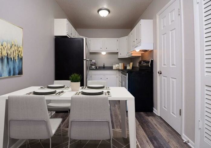 305 North 6th Street - Photo 2 of 50