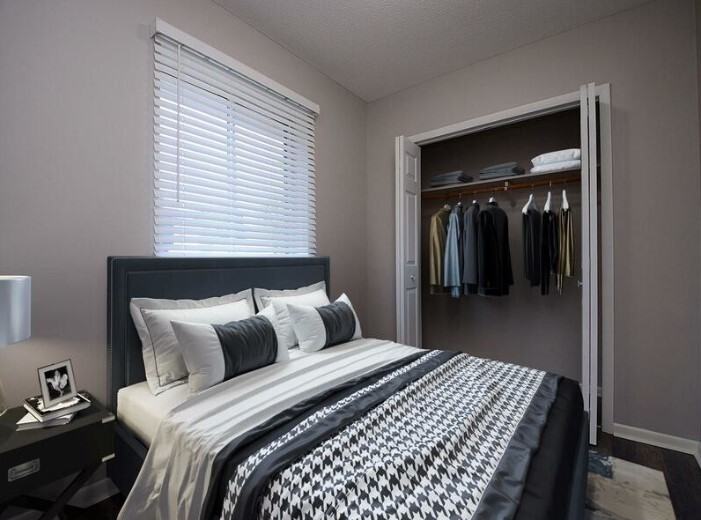 305 North 6th Street - Photo 5 of 50