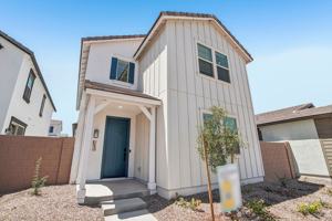 featured image of 3411 N Val Vista Dr