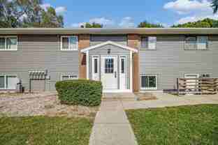 Maple Leaf Apartments - Photo 1 of 1