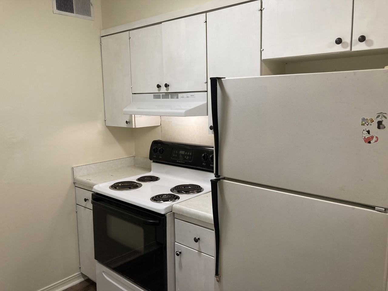 220 May Avenue - Photo 7 of 16