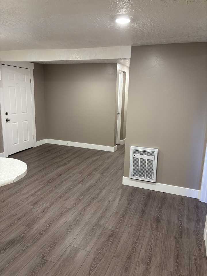 765 South Boulevard - Photo 3 of 10