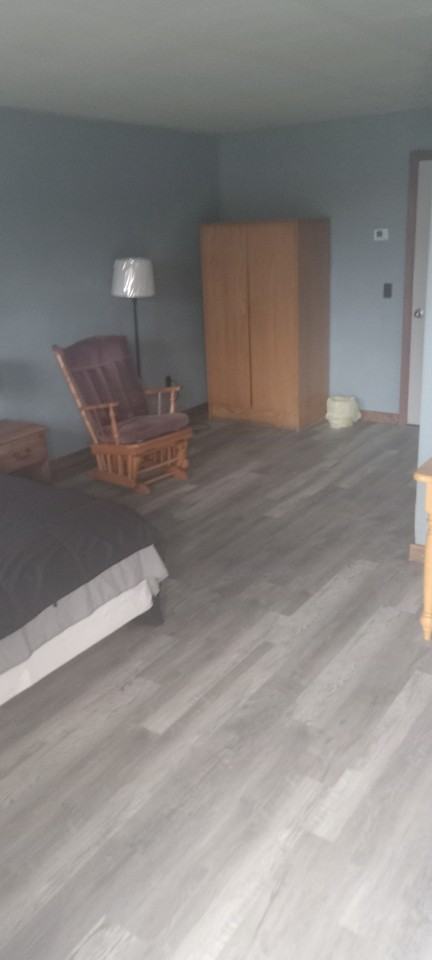 429 Somerset Avenue - Photo 5 of 12