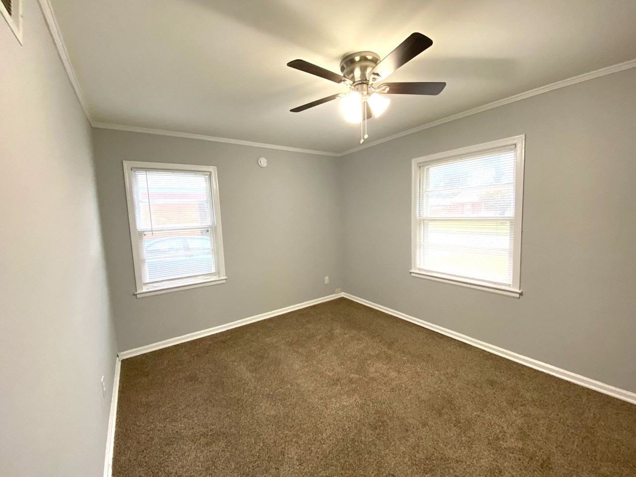 4224 Philsdale Ave - Photo 4 of 12