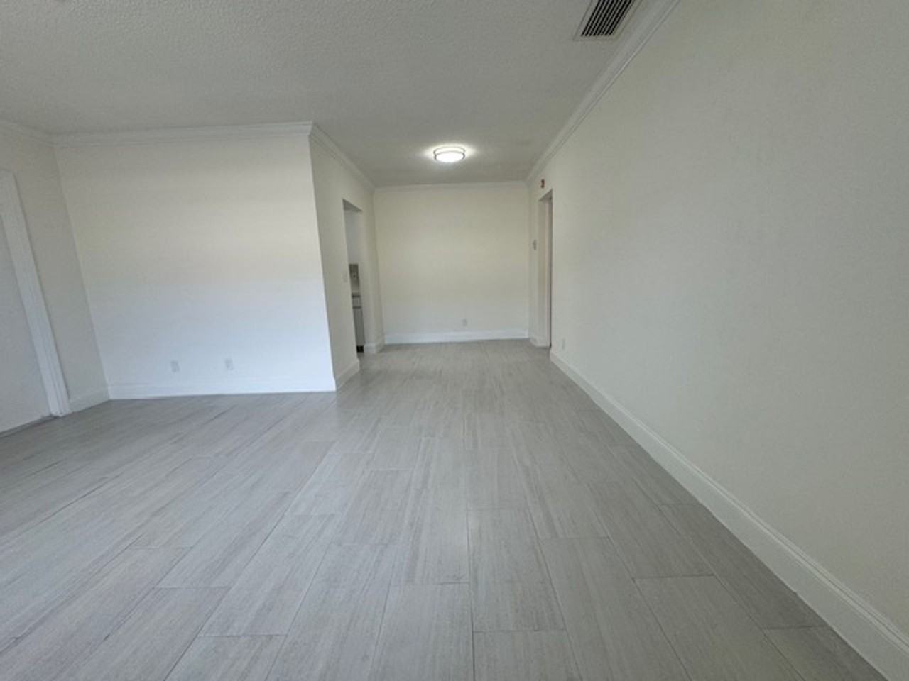 315 S Crescent Dr Hollywood, FL 33021 - Photo 6 of 7