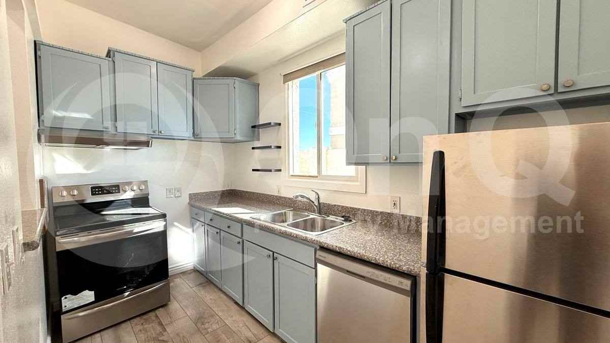 18019 North 40th Place #2 - Photo 5 of 10